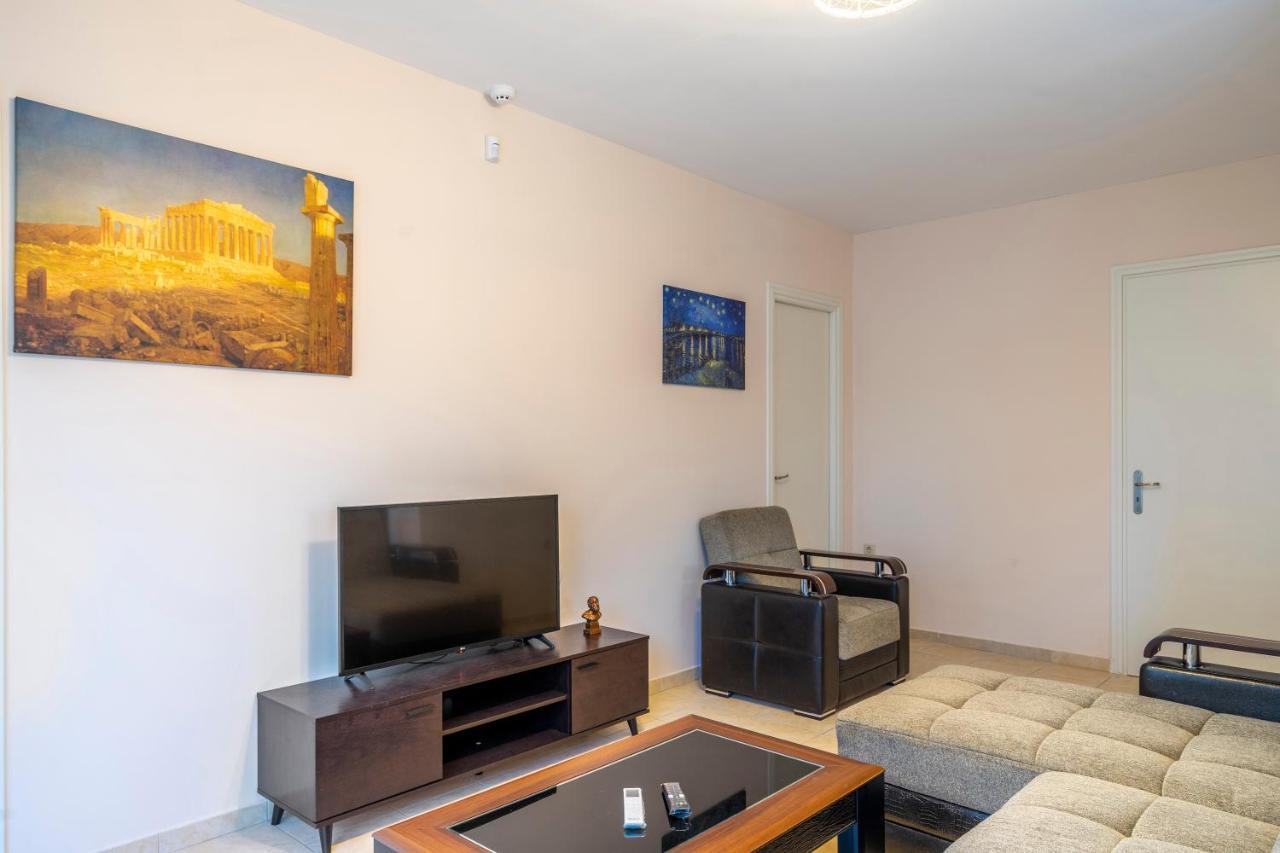 2 Bedroom Renovated Apartment With A View Athen Exterior foto